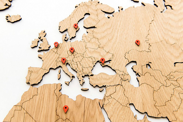 Деревянная карта мира World Map Wall Decoration Exclusive, дуб с логотипом  заказать по выгодной цене в кибермаркете AvroraStore