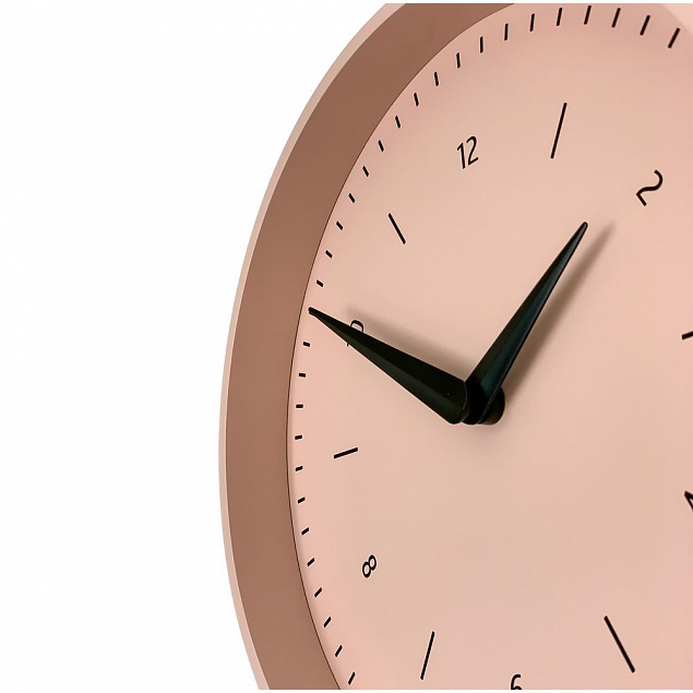 Часы настенные Peddy, пыльно-розовые с логотипом  заказать по выгодной цене в кибермаркете AvroraStore