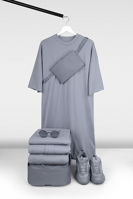 Платье D2, серое с логотипом  заказать по выгодной цене в кибермаркете AvroraStore