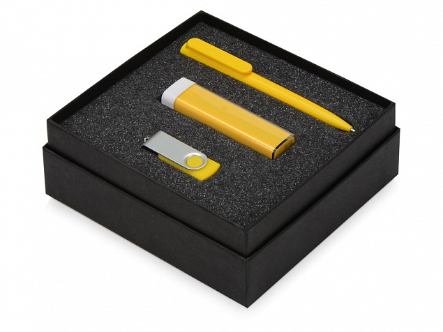 Подарочный набор On-the-go с флешкой, ручкой и зарядным устройством с логотипом  заказать по выгодной цене в кибермаркете AvroraStore