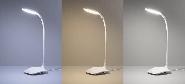 Лампа с беспроводным зарядным устройством "Spotlight" с логотипом  заказать по выгодной цене в кибермаркете AvroraStore