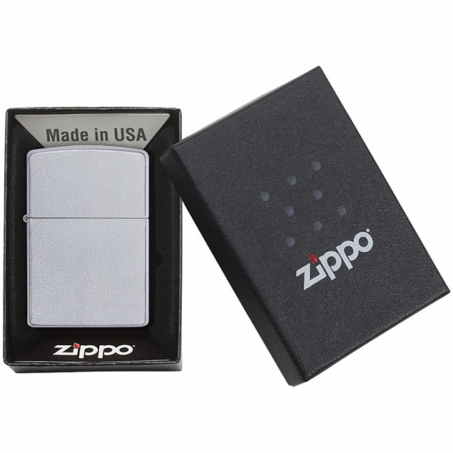 Зажигалка Zippo Classic Satin, серебристая с логотипом  заказать по выгодной цене в кибермаркете AvroraStore