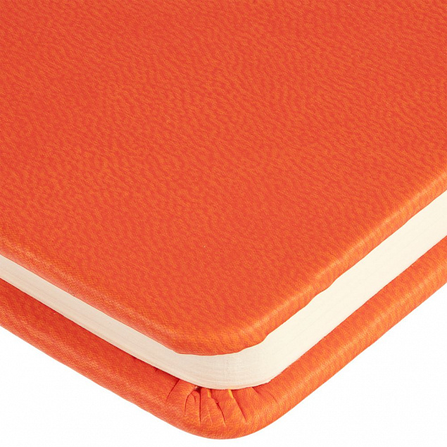 Блокнот Cluster Mini в клетку, оранжевый с логотипом  заказать по выгодной цене в кибермаркете AvroraStore