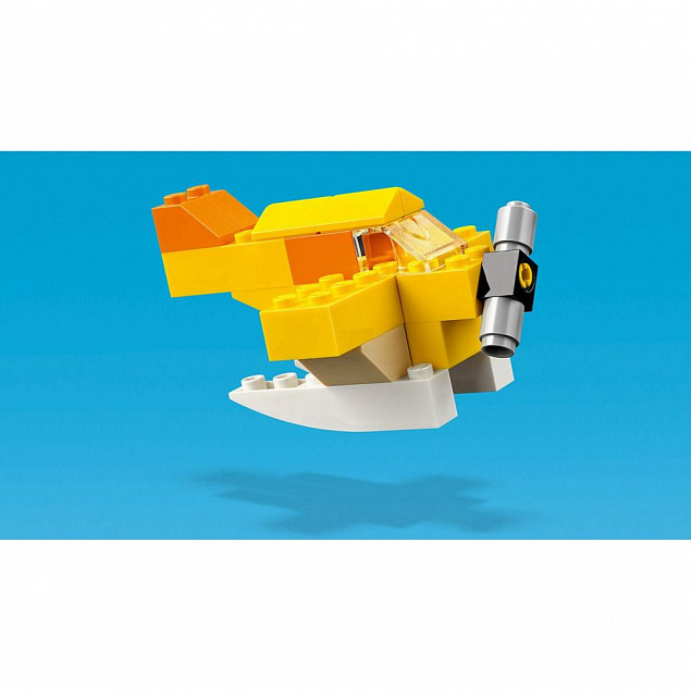 Конструктор «LEGO Classic. Базовый набор кубиков» с логотипом  заказать по выгодной цене в кибермаркете AvroraStore