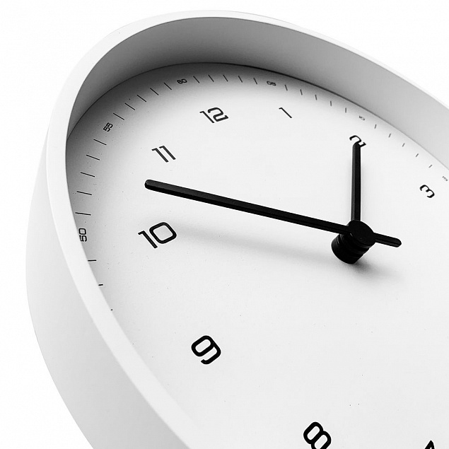 Часы настенные White, белые с логотипом  заказать по выгодной цене в кибермаркете AvroraStore