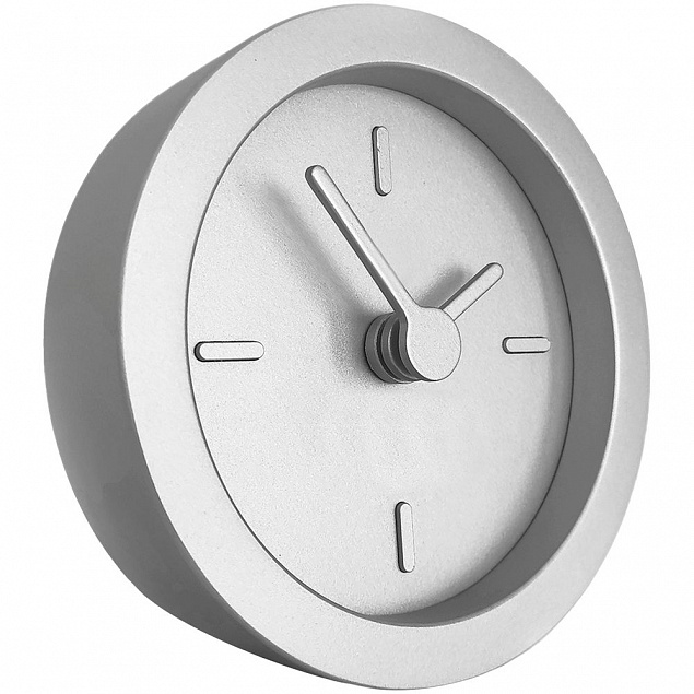 Часы настольные Bronco Sparky, серебристые с логотипом  заказать по выгодной цене в кибермаркете AvroraStore