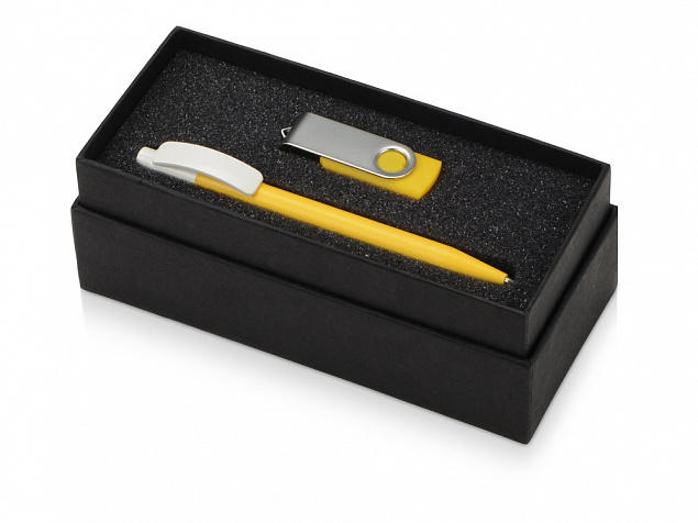 Подарочный набор «Uma Memory» с ручкой и флешкой с логотипом  заказать по выгодной цене в кибермаркете AvroraStore