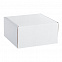 Коробка Medio, белая с логотипом  заказать по выгодной цене в кибермаркете AvroraStore