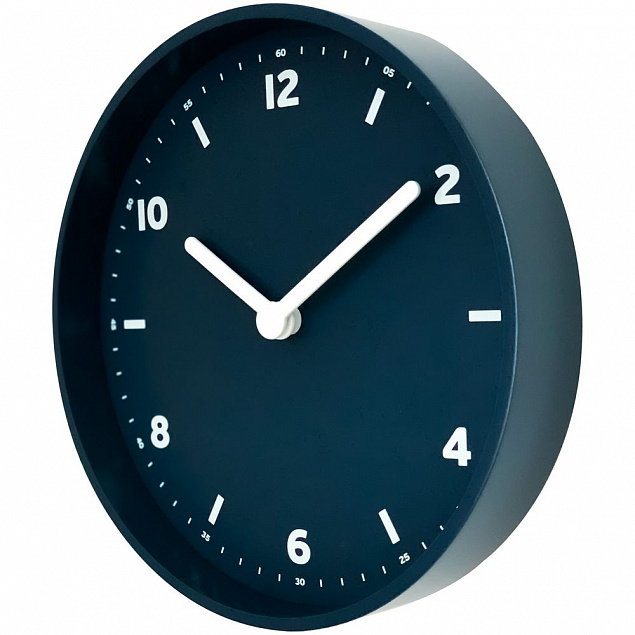 Часы настенные Kipper, синие с логотипом  заказать по выгодной цене в кибермаркете AvroraStore